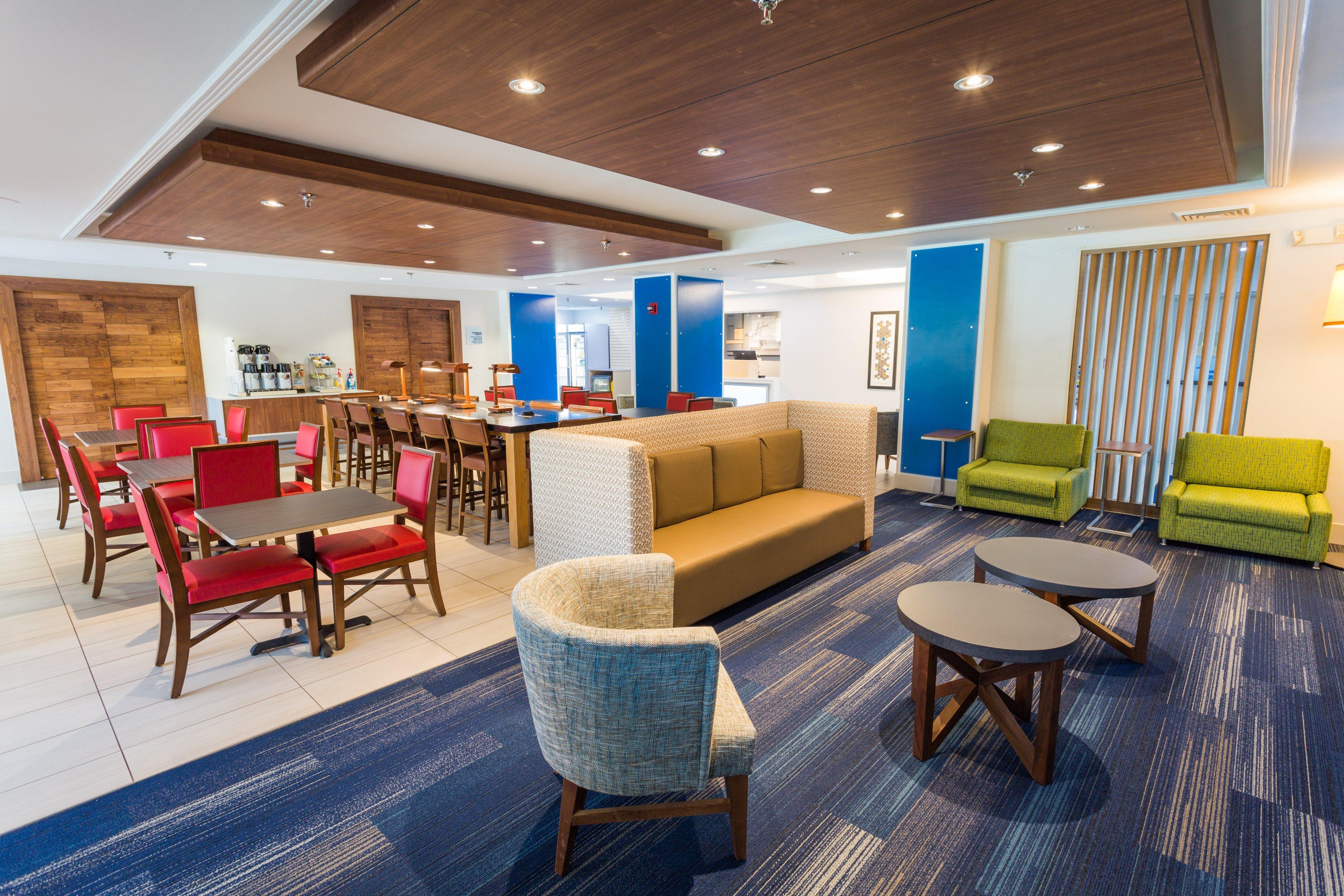 Holiday Inn Express & Suites Wilmington-University Center By Ihg Exteriör bild