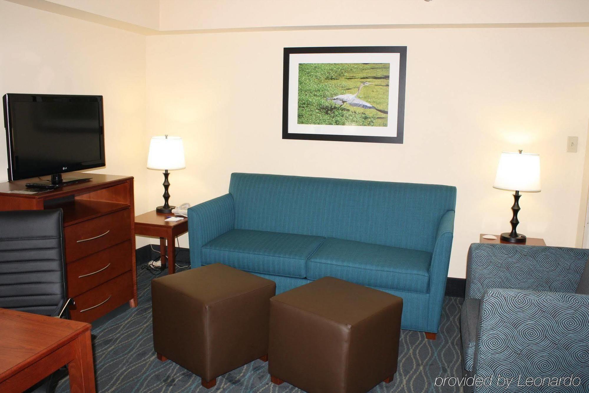 Holiday Inn Express & Suites Wilmington-University Center By Ihg Exteriör bild
